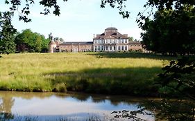 Chateau De Saint-Augustin